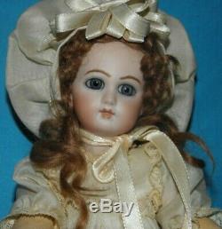 10 SWEET artist JULIA NAILS VINTAGE JUMEAU REPRODUCTION BISQUE DOLL & clothing