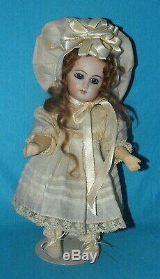 10 SWEET artist JULIA NAILS VINTAGE JUMEAU REPRODUCTION BISQUE DOLL & clothing