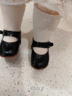 16 Heinrich Handwerck 421 Size 0 And Half German Bisque Head, Nice German Body