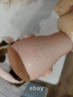 17.5 Heubach Koppelsdorf 230 3/0 Flawless Bisque On Good Quality German Body