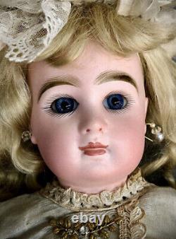 17 Tete Bebe Jumeau 7 ORIGINAL COSTUME Closed-Mouth Bisque French Antique Doll