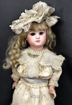 17 Tete Bebe Jumeau 7 ORIGINAL COSTUME Closed-Mouth Bisque French Antique Doll