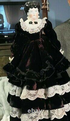 18 Hertwig Black Haired China Head Doll In Velvet Dress 14