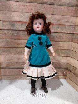 20 AM Floradora Socket Head Perfect Bisque With Wonderful Costume