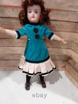 20 AM Floradora Socket Head Perfect Bisque With Wonderful Costume