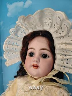 20 Handwerck 109 Bisque Head, Yellow Organdy Dress