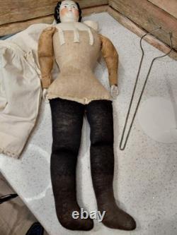 20 High Brow, Early Antique Body, Spoon Hands