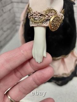 21 Emma Clear Doll Isabel 1940, Stunning Costume