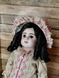 21 Etienne Denamur 9 Closed Mouth French Bisque, Amazing Costume