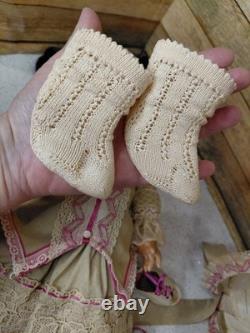 21 Etienne Denamur 9 Closed Mouth French Bisque, Amazing Costume