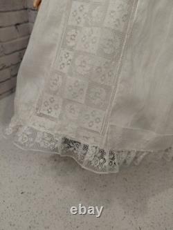22 Waklure Germany Flawless Bisque Head Doll, Great Compo Body, Whitework Dress