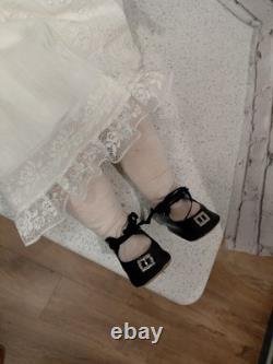 22 Waklure Germany Flawless Bisque Head Doll, Great Compo Body, Whitework Dress
