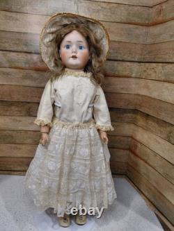 23 1923 Schoneau Hoffmeister PB German Bisque, Gorgeous Costume