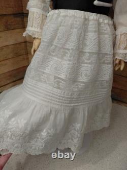 24 Antique Doll Heubach Koppelsdorf 250-6 Gorgous Whitework Dress