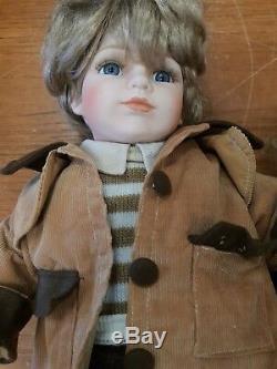 31G Vintage Pair Porcelain Dolls 19 AB10A Blue Grey Eyes