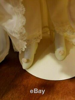 4 Vintage Porcelain Dolls 2 Brides, Southern Bell, Musical My Darlin' Lil 22