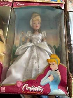 7 Vintage Porcelian Dolls In Original Packaging-disney