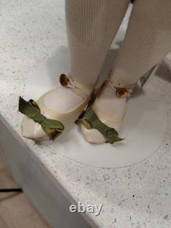 A. Marque 19 Repro Doll 1994 By D. Great Painting, Great Costume