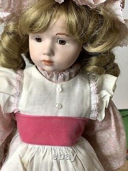 A. Marque Reproduction Brown Hair Brown Eyes Very Good Condition Beautiful Hair
