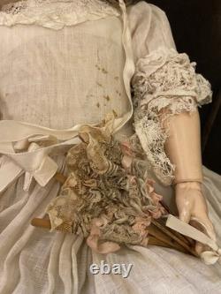 ALL-Original 24 1/2 Queen Louise AM Marseille Excellent Cond. Beautiful Costume