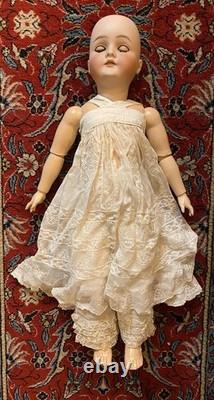 ALL-Original 24 1/2 Queen Louise AM Marseille Excellent Cond. Beautiful Costume