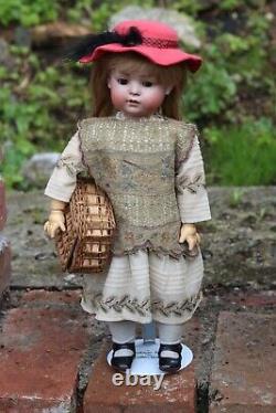 Antique Doll by Bähr&Pröschild 678 for Bruno Schmidt, Size 17 11/16in
