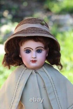 Antique French Doll E. Jumeau 7 ca 1886 in Jumeau Box, tall 17 in