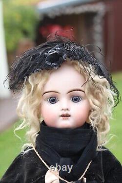 Antique French Doll by Pintel & Godchaux 11 um 1888, tall 22 in