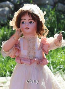 Antique French Mechanic Flirting Doll SFBJ 9 1895, tall 23 in