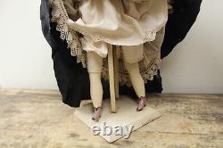 Antique Porcelain China 32 MARY TODD LINCOLN Doll