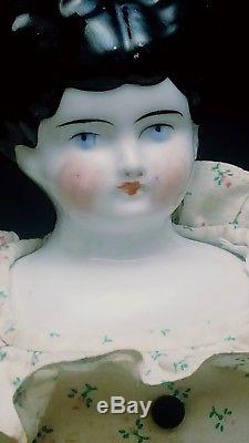 Antique Victorian Molded Bun CHINA HEAD DOLL PORCELAIN GERMAN #1 VINTAGE 18