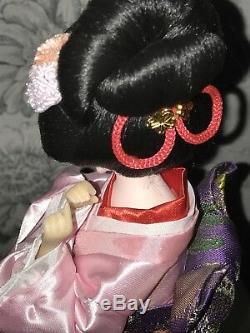 BEAUTIFUL VINTAGE JAPANESE PORCELAIN DOLL GLASS EYES SILK Dancing Clapping