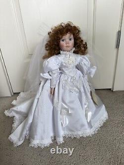 Beautiful Vintage Bride Porcelain Doll