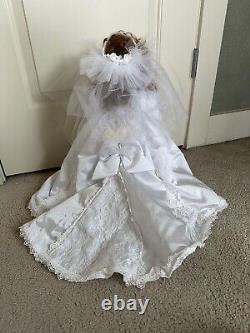 Beautiful Vintage Bride Porcelain Doll