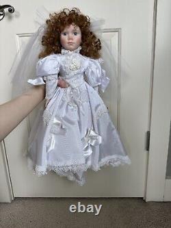 Beautiful Vintage Bride Porcelain Doll