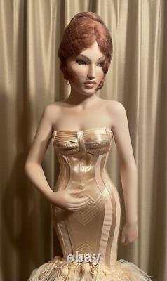 Beautiful Vintage Christine et Cecile 36 Mundia Porcelain Doll Gaultier Paris