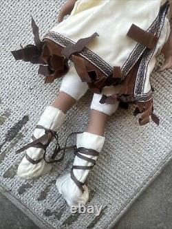 Beautiful Vintage Native American Porcelain Doll