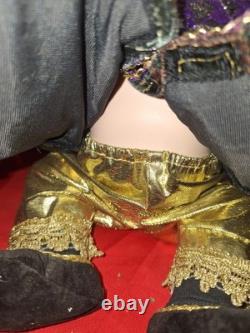 CHIN LIN Pat Loveless All Porcelain Chinese Doll Vintage 1990's