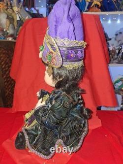 CHIN LIN Pat Loveless All Porcelain Chinese Doll Vintage 1990's