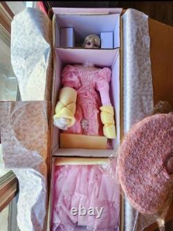 Christa Rustie Vintage Porcelain Doll with, LPink Umbrella, Lmtd. Ed NIB Mint C