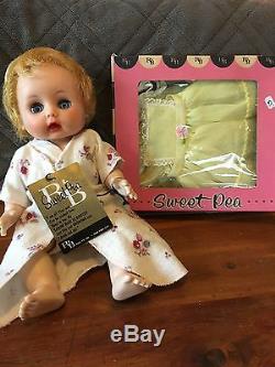 Collector Items! Vintage NWT Arranbee R&B Sweet Pea Drink Wet Doll & Clothing