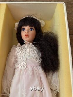 Daphne Elke Originals #86 Hutchens Doll 25 with Box & COA Ltd Ed Vintage 1993