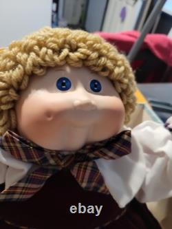 Della Francis Vintage 16 Cabbage Patch Porcelain Doll 1985