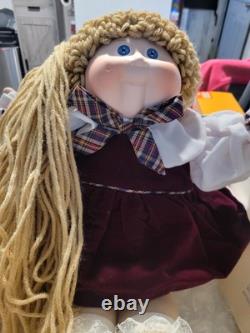 Della Francis Vintage 16 Cabbage Patch Porcelain Doll 1985
