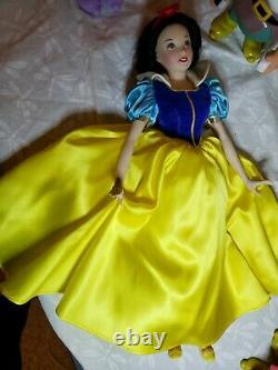 Disney Snow White Doll Porcelain Franklin Mint with the seven dwarfs