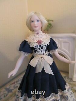 Dollhouse Miniature 112 Artisan Helen Cohen The Doll Lady Blonde Victorian