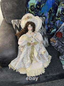 Duck House Heirloom Porcelain Dolls, LILLIAN, Vintage Doll