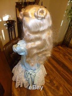 EARLY 1900's 24 QUEEN LOUISE JOINTED BODY BISQUE PORCELAIN DOLL WITH VINTAGE C