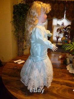 EARLY 1900's 24 QUEEN LOUISE JOINTED BODY BISQUE PORCELAIN DOLL WITH VINTAGE C