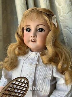 Exceptionnal Antique Porcelain Doll/unis France 301 Poupée Porcelaine